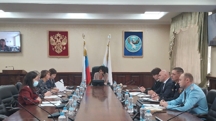 23 сентября 2022 года проведено заседание межведомственной комиссии по вопросам организации отдыха и оздоровления детей в Республике Алтай